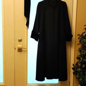 Black floor length dress coat w/scarf & gloves 2